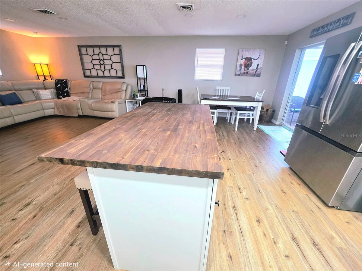 1380 EAGLE AVENUE — photo 4 of 21