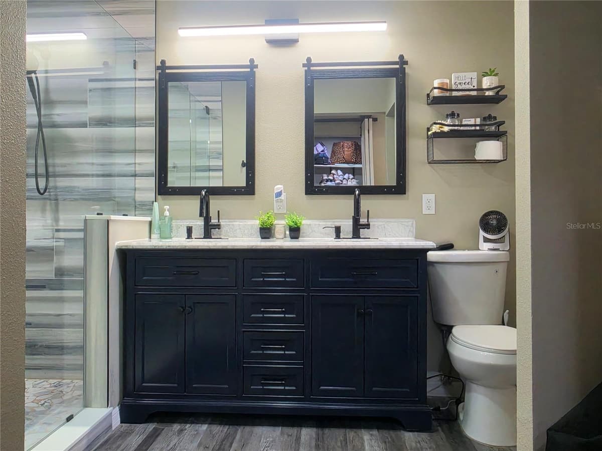 1380 EAGLE AVENUE — photo 9 of 21