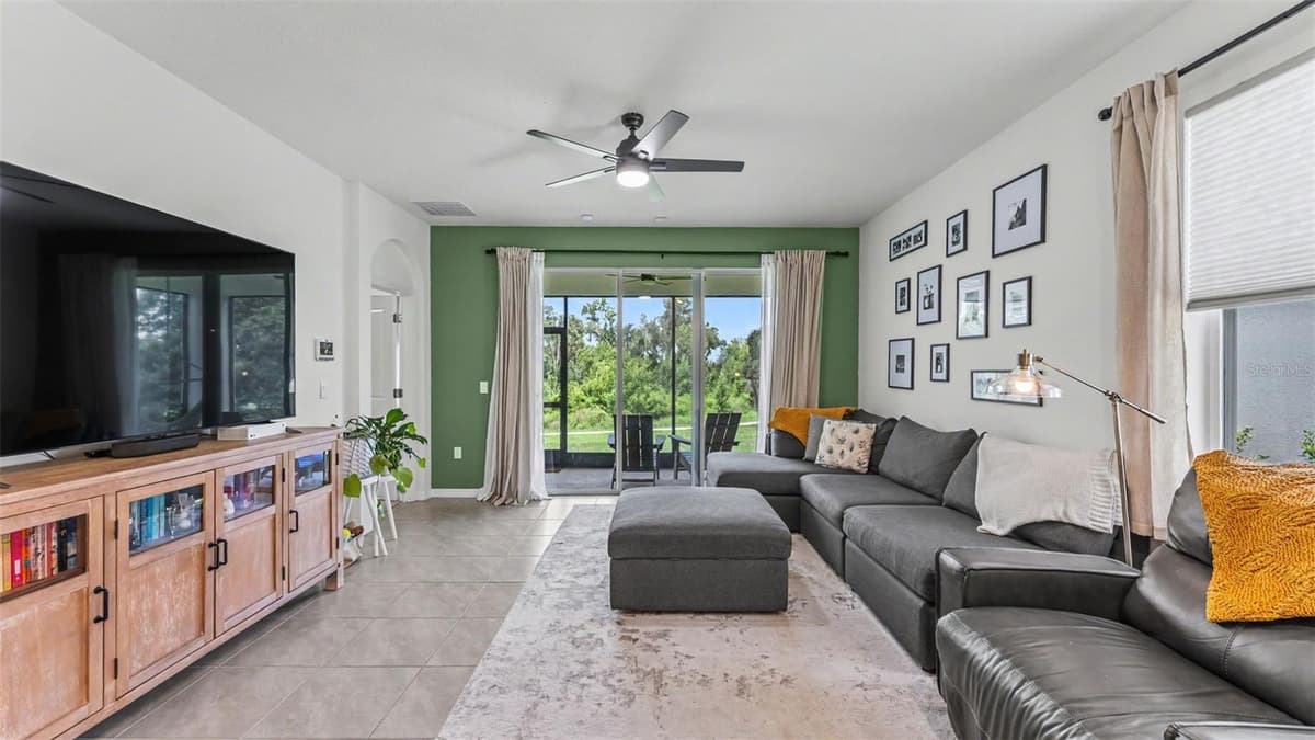 3817 STORMY THISTLE PLACE — photo 10 of 39