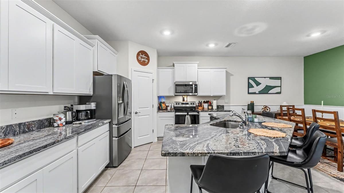 3817 STORMY THISTLE PLACE — photo 4 of 39