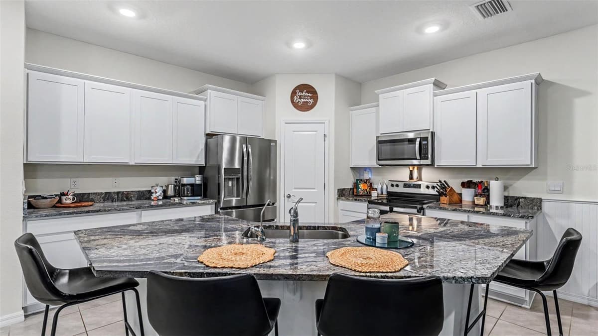3817 STORMY THISTLE PLACE — photo 5 of 39
