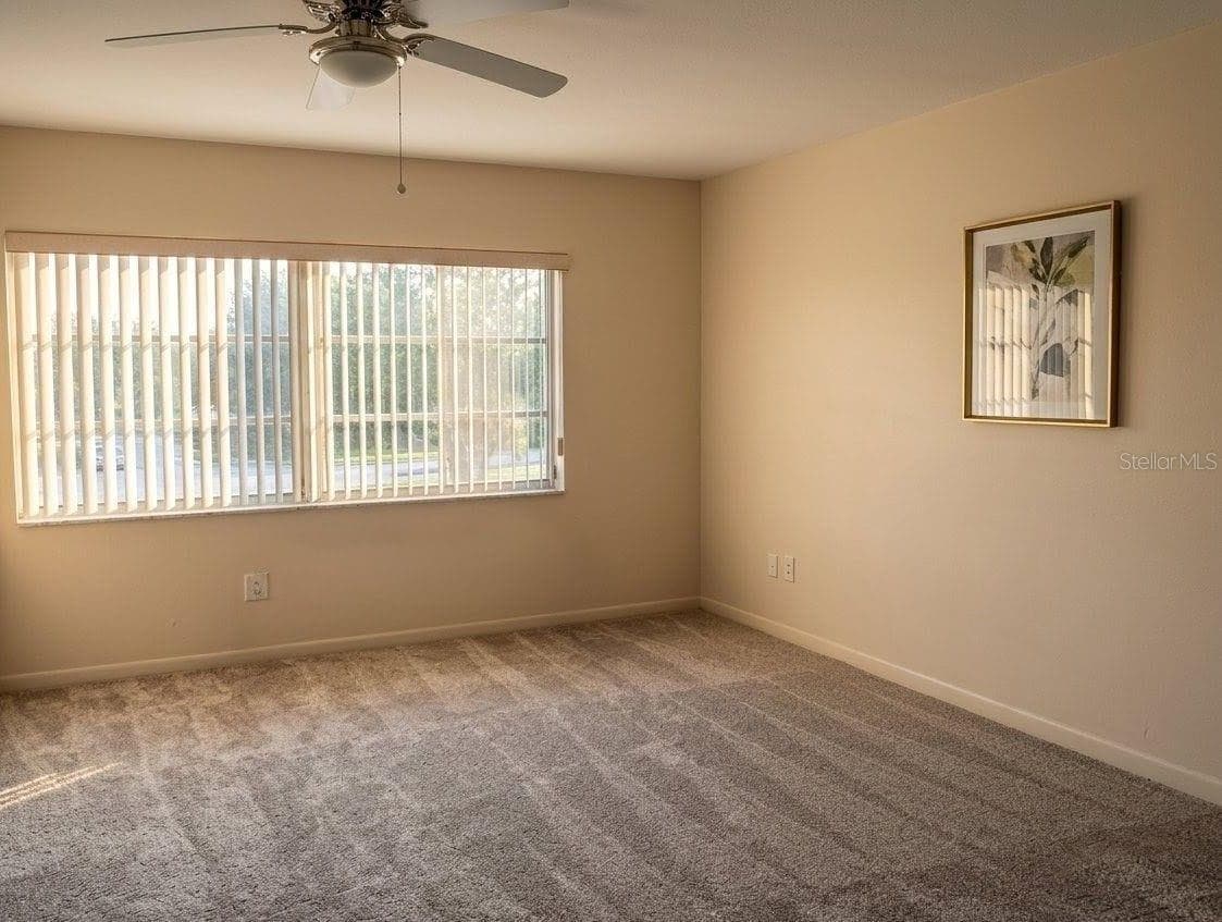 4744 AZALEA DRIVE — photo 8 of 26