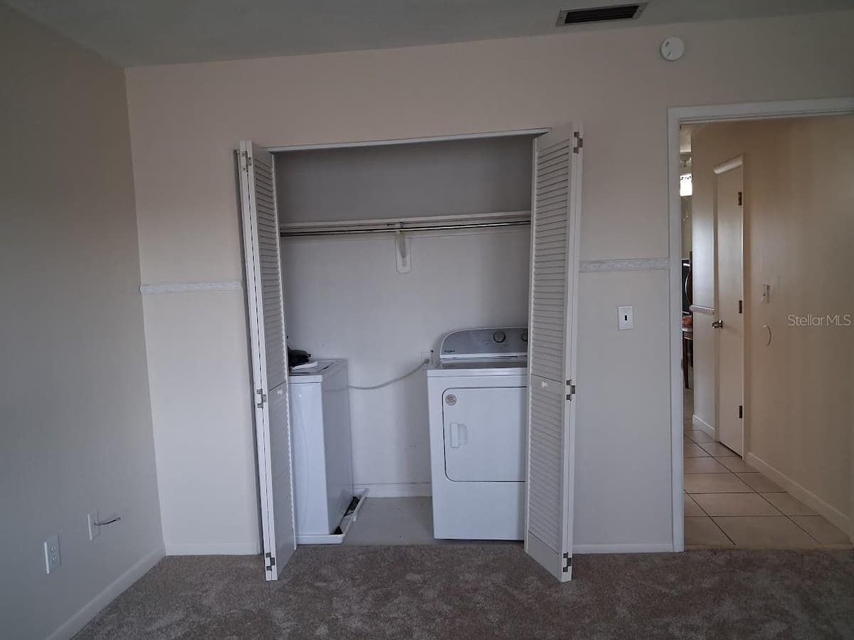4744 AZALEA DRIVE — photo 10 of 26