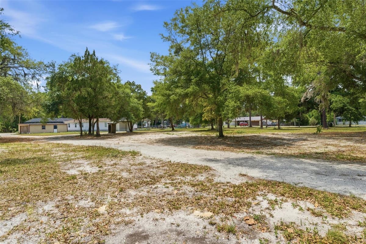 2295 STONEBROOK DRIVE — photo 46 of 63