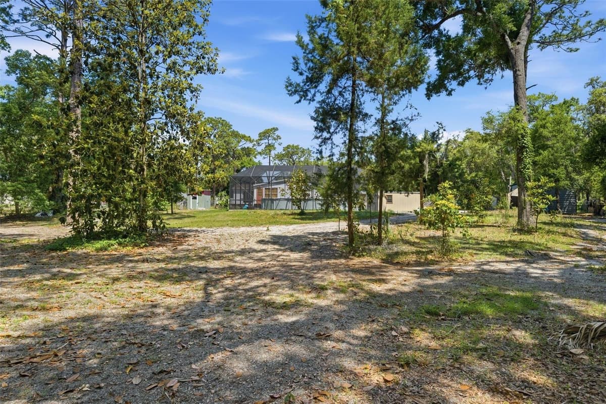 2295 STONEBROOK DRIVE — photo 38 of 63