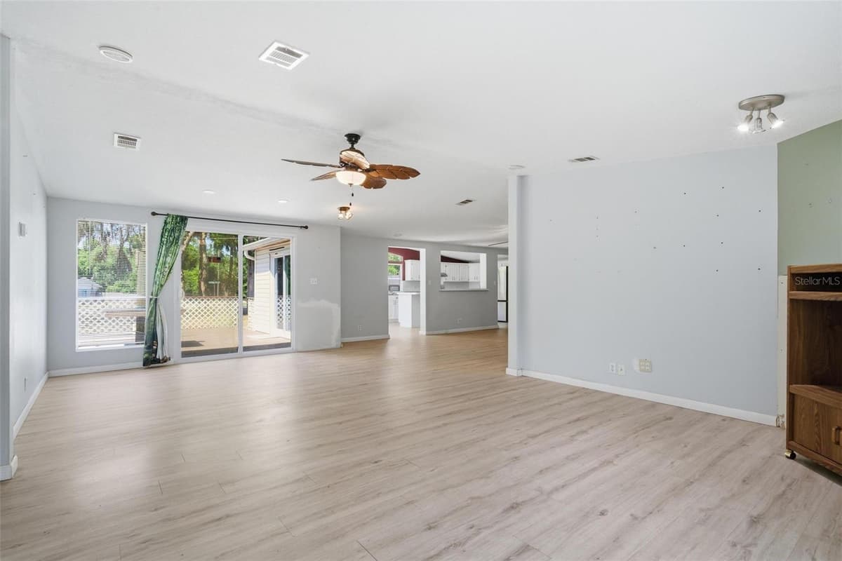 2295 STONEBROOK DRIVE — photo 19 of 63