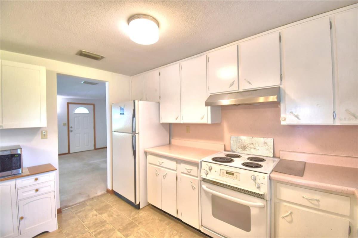 2521 MCCRANIE PLACE — photo 14 of 49