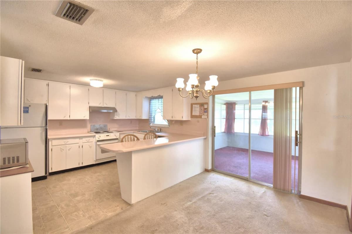 2521 MCCRANIE PLACE — photo 7 of 49