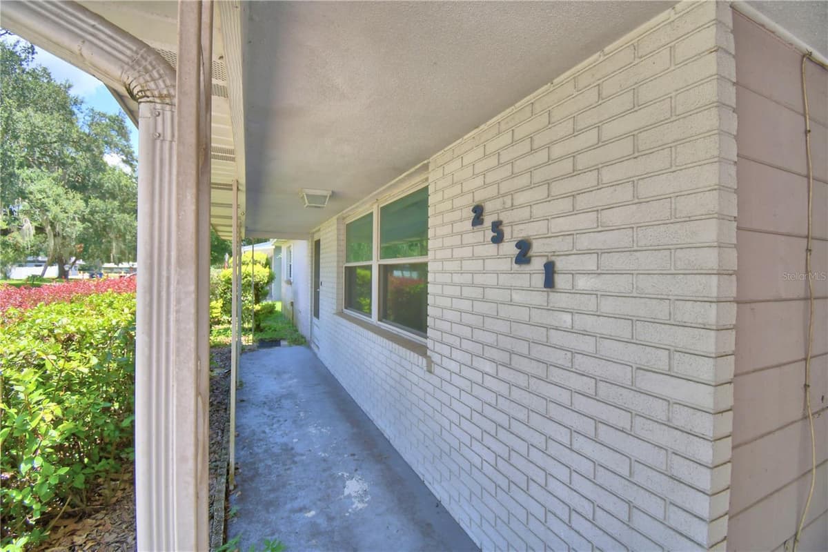 2521 MCCRANIE PLACE — photo 40 of 49