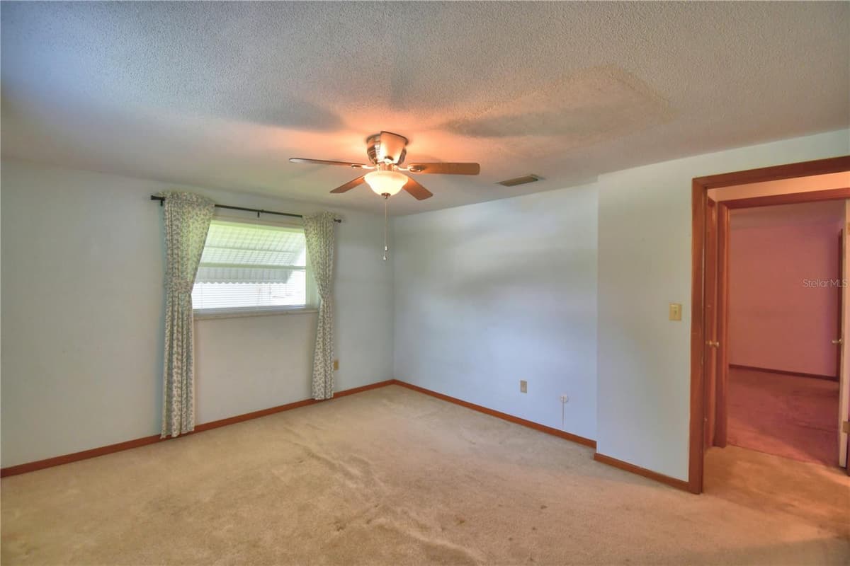 2521 MCCRANIE PLACE — photo 29 of 49