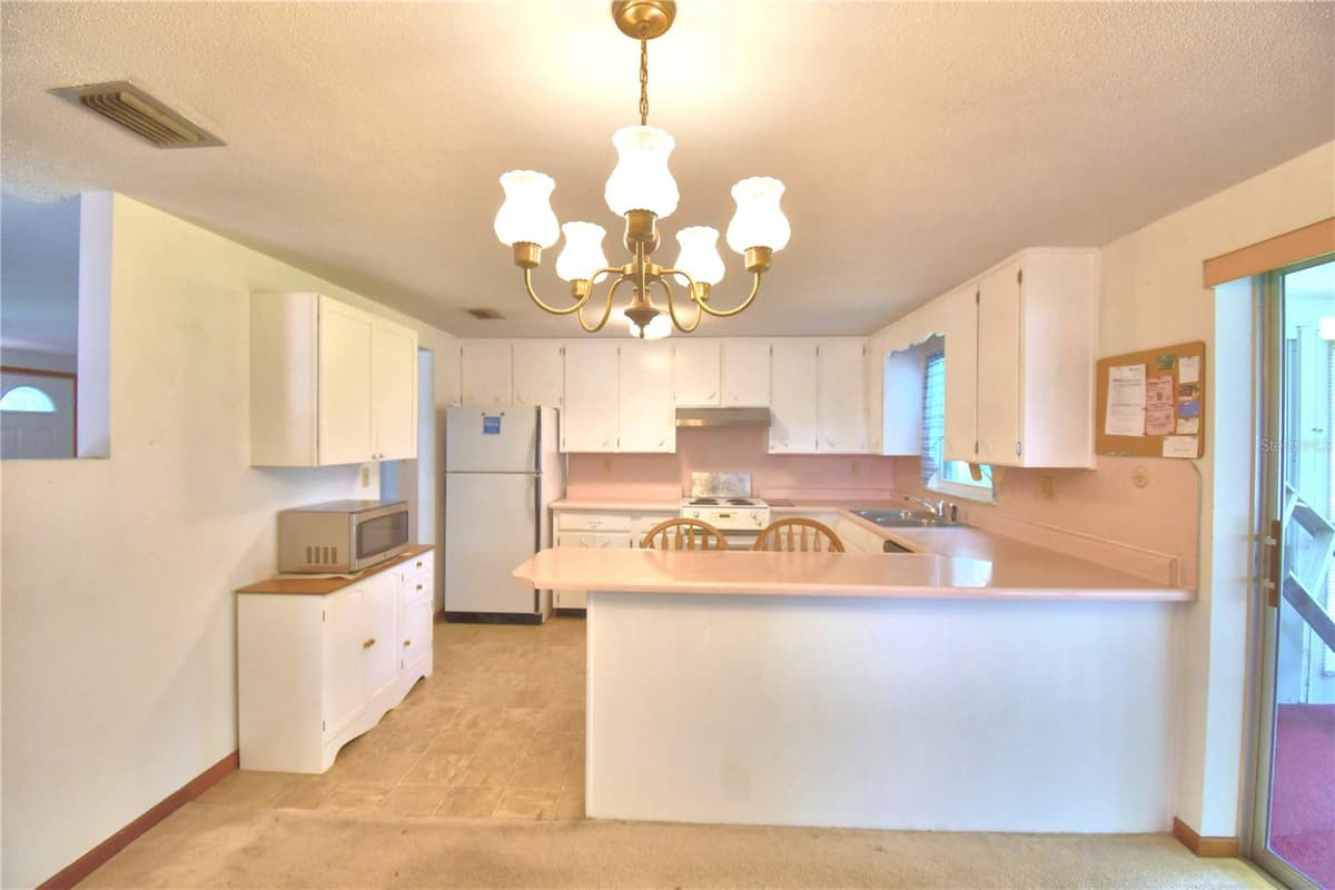 2521 MCCRANIE PLACE — photo 8 of 49