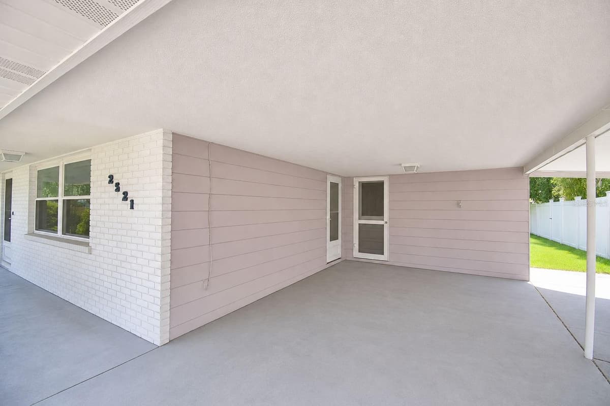 2521 MCCRANIE PLACE — photo 41 of 49