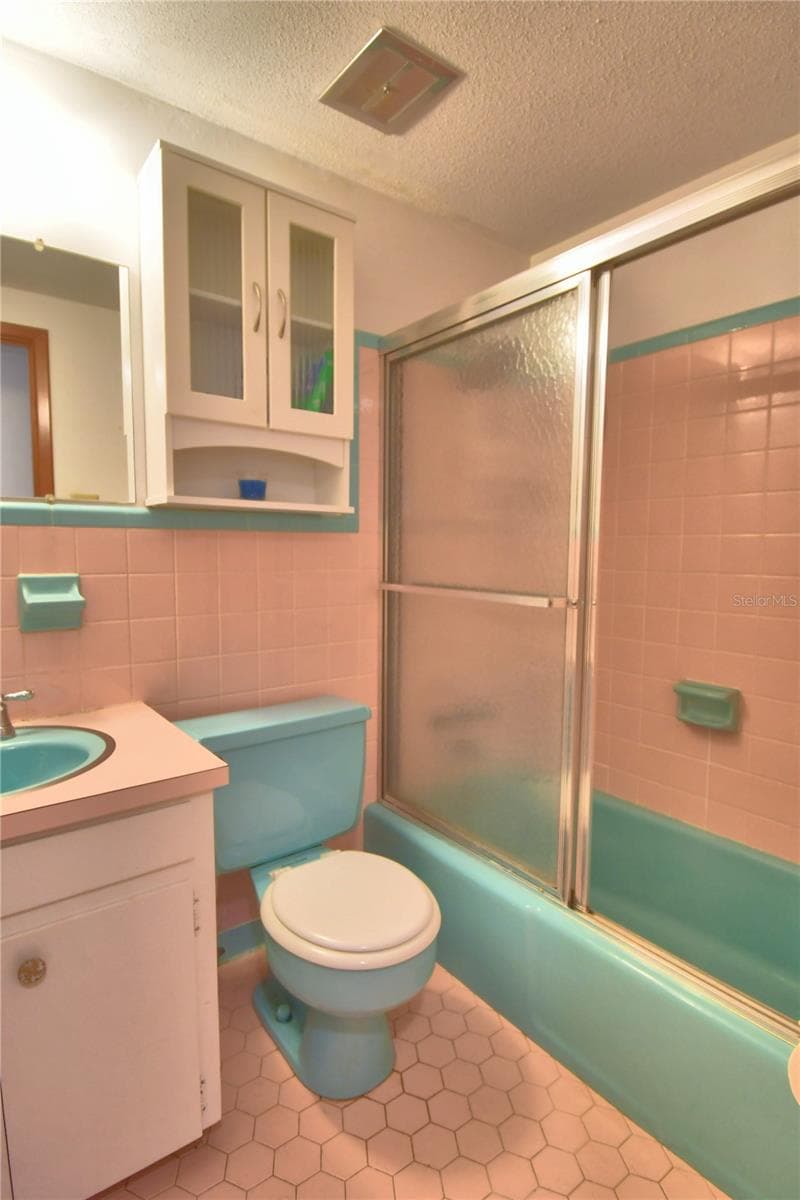 2521 MCCRANIE PLACE — photo 18 of 49