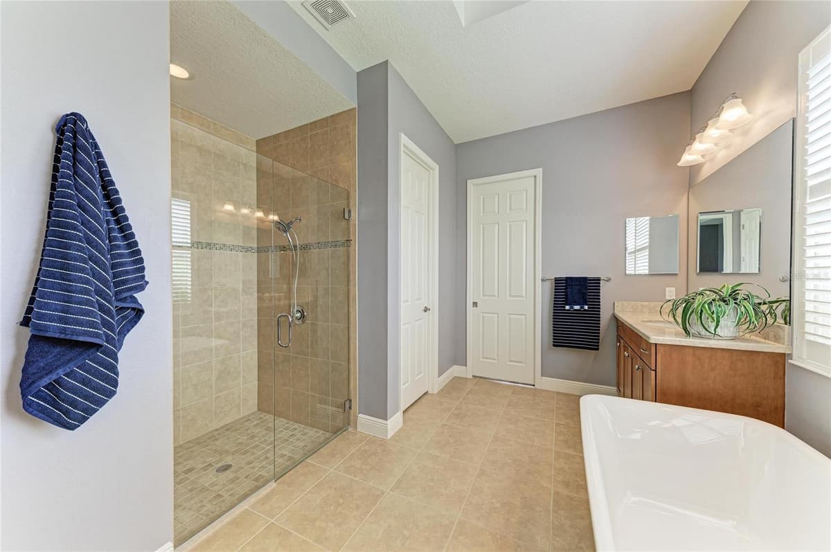 13440 CAMPANILE COURT — photo 24 of 64
