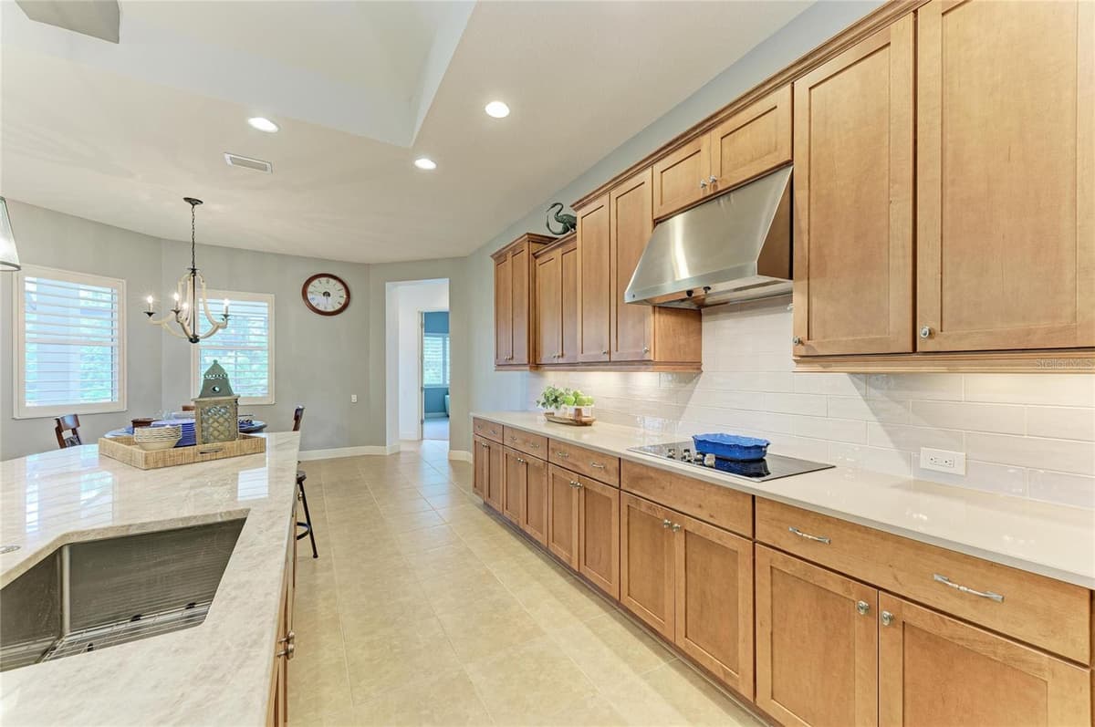 13440 CAMPANILE COURT — photo 11 of 64
