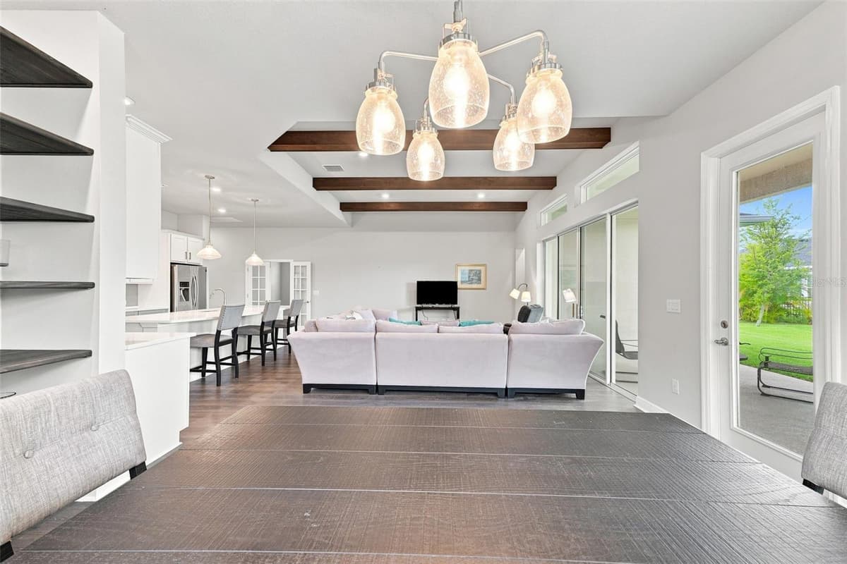 5335 SILVER SUN DRIVE — photo 9 of 58