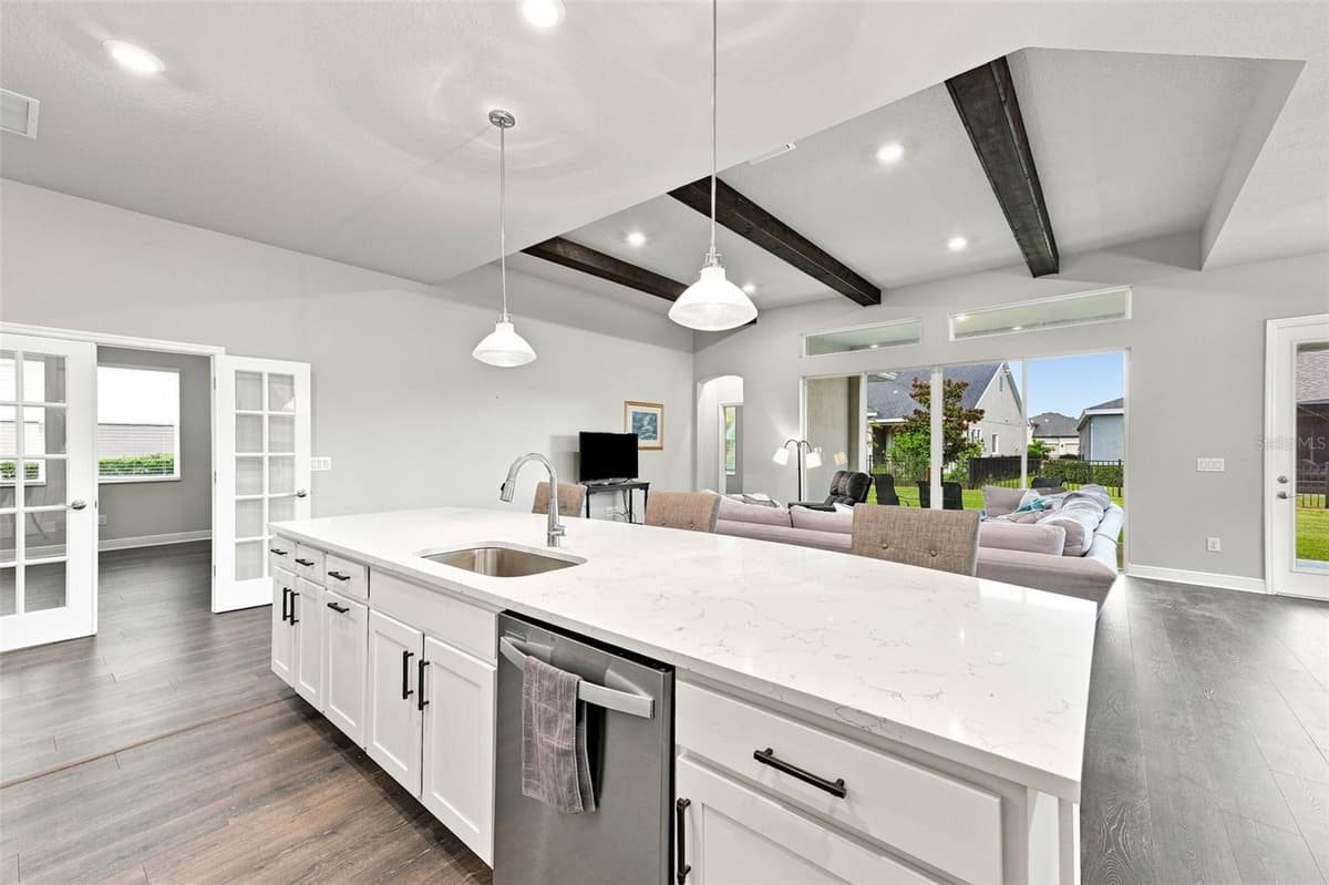 5335 SILVER SUN DRIVE — photo 15 of 58