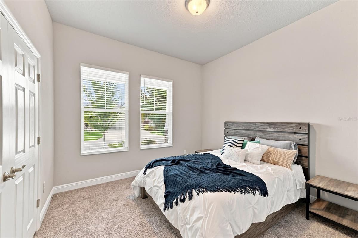 5335 SILVER SUN DRIVE — photo 28 of 58
