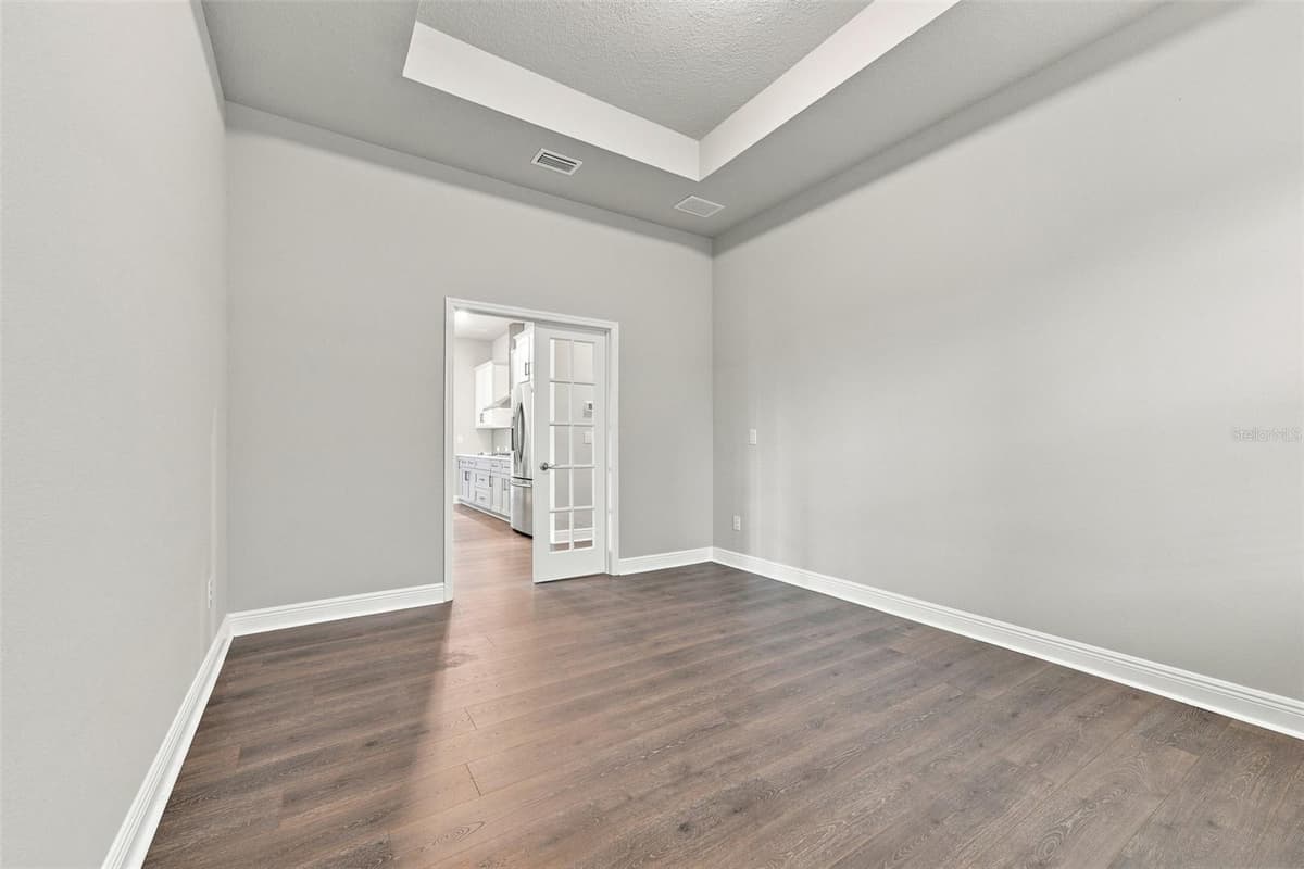 5335 SILVER SUN DRIVE — photo 36 of 58