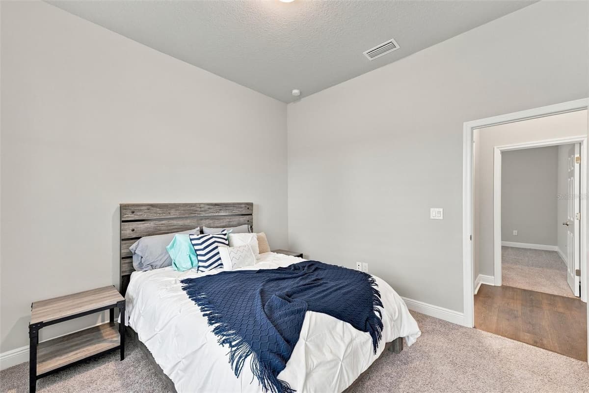 5335 SILVER SUN DRIVE — photo 29 of 58