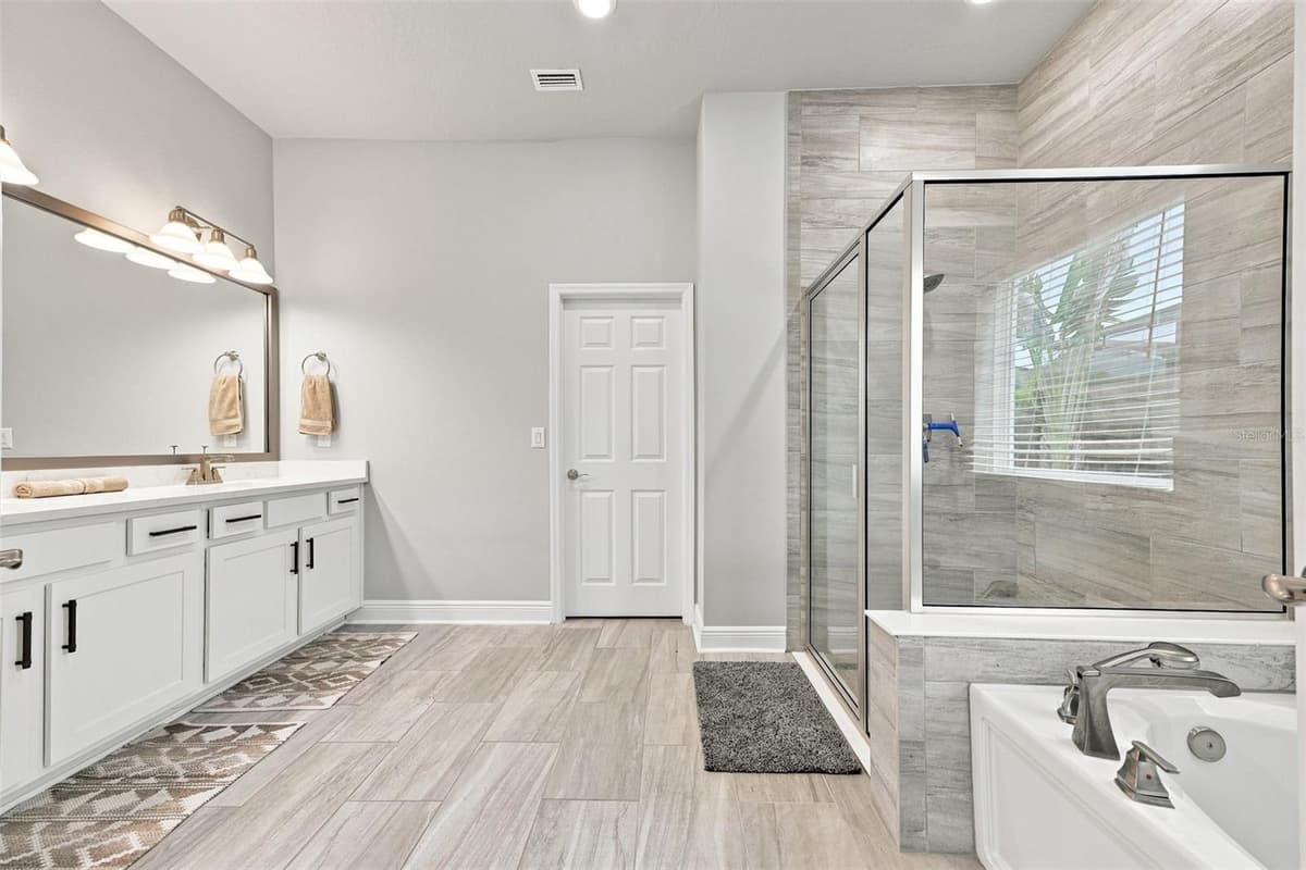 5335 SILVER SUN DRIVE — photo 26 of 58