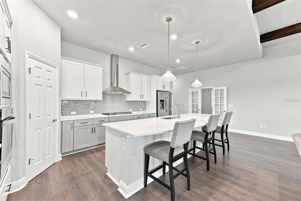 5335 SILVER SUN DRIVE — photo 17 of 58