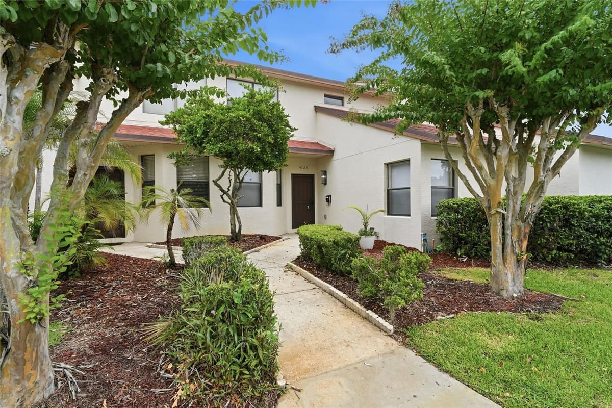4125 LAKE ORLANDO PARKWAY — photo 2 of 39