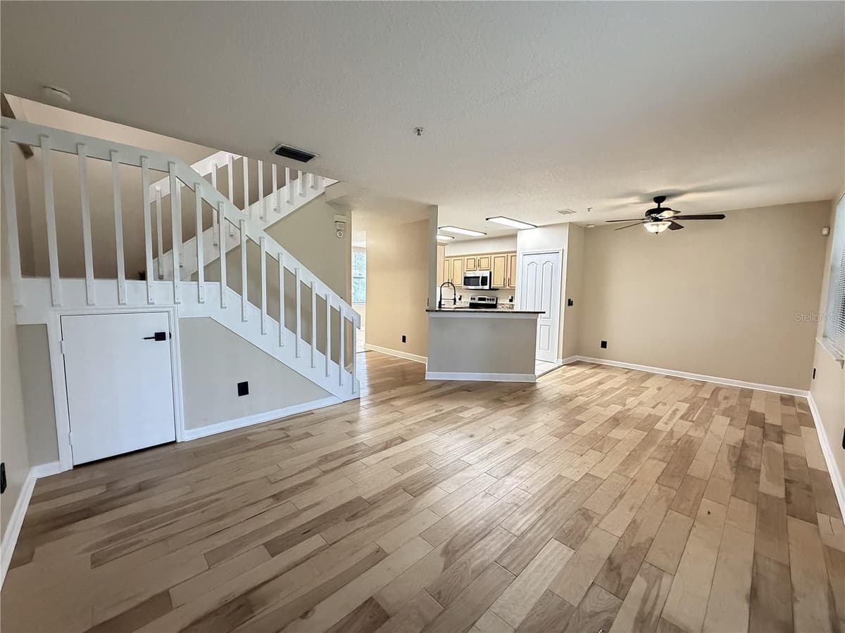 4125 LAKE ORLANDO PARKWAY — photo 10 of 39