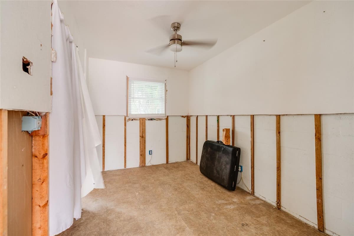 136 175TH TERRACE DRIVE — photo 17 of 39