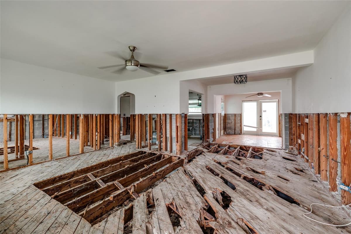 136 175TH TERRACE DRIVE — photo 11 of 39