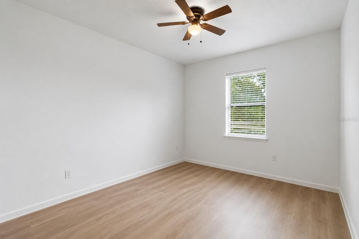 426 HUDSON STREET — photo 17 of 29