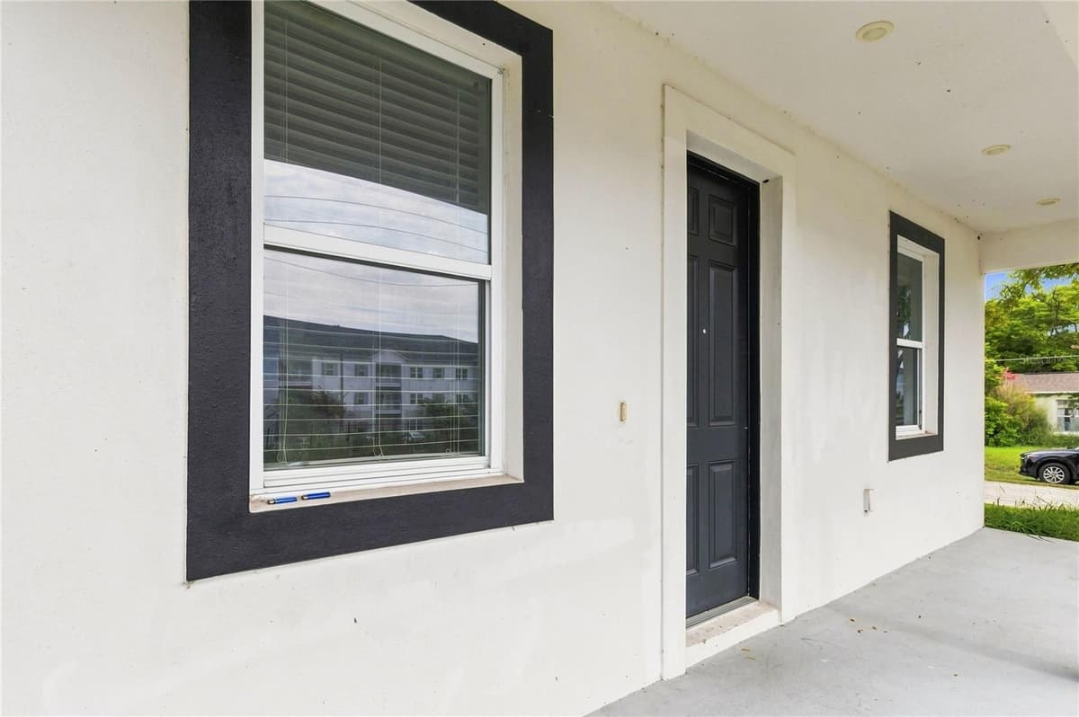 426 HUDSON STREET — photo 3 of 29