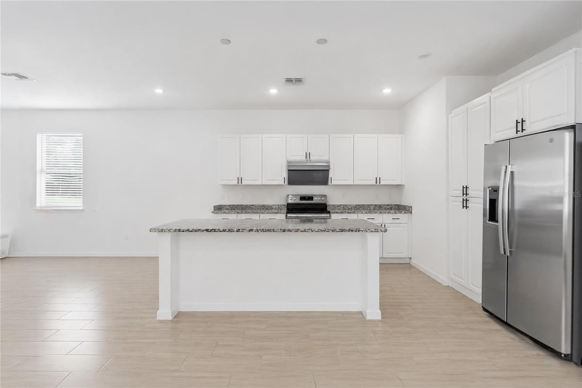 426 HUDSON STREET — photo 7 of 29