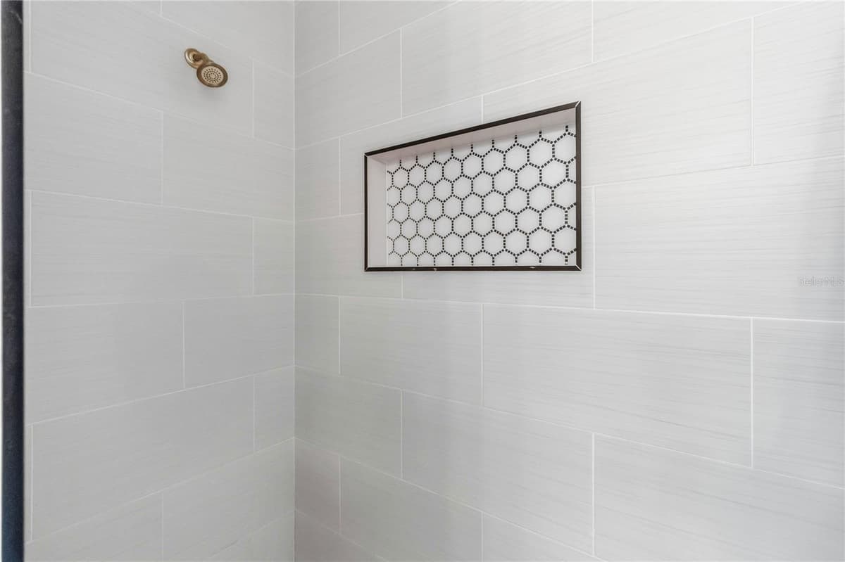 426 HUDSON STREET — photo 21 of 29