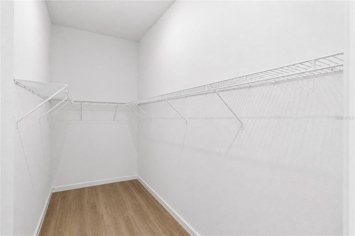 426 HUDSON STREET — photo 19 of 29