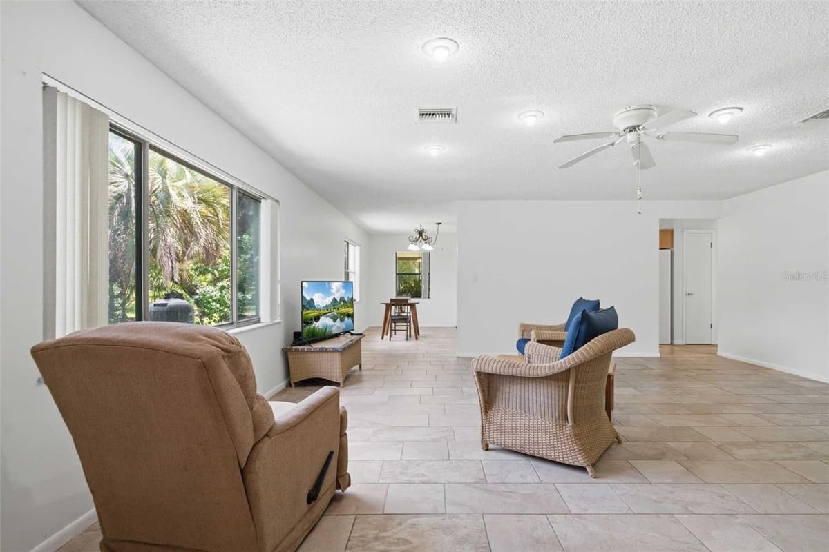 385 CORNISH POINT — photo 11 of 69