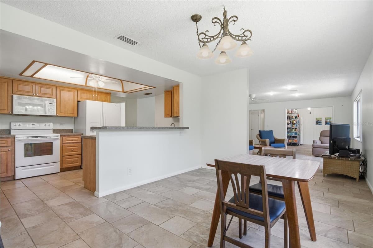385 CORNISH POINT — photo 13 of 69