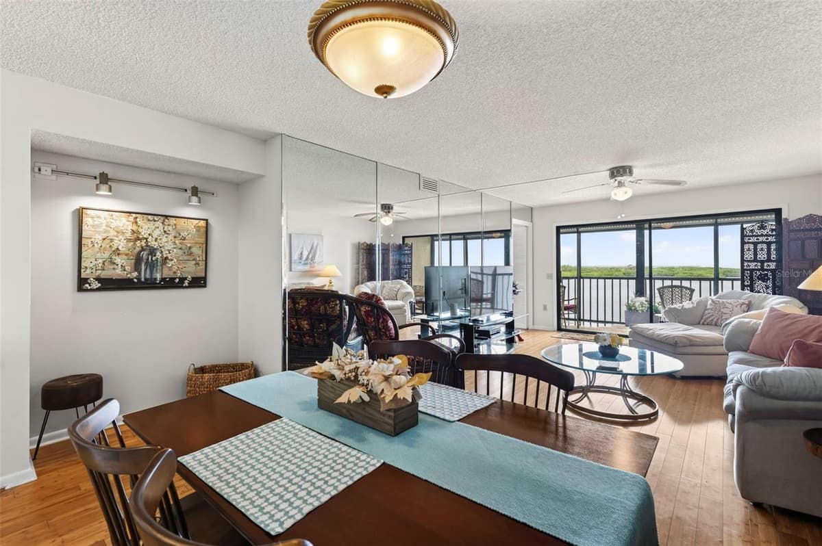 4650 BAY BOULEVARD — photo 6 of 60