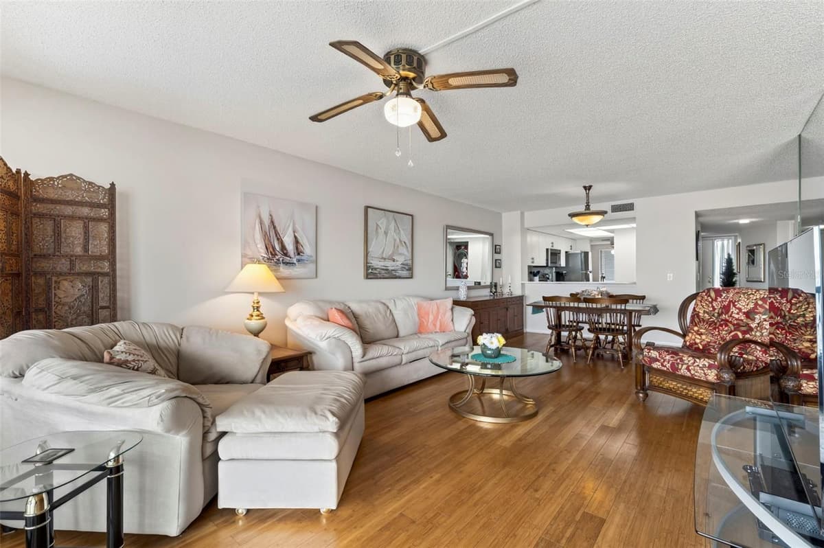 4650 BAY BOULEVARD — photo 19 of 60
