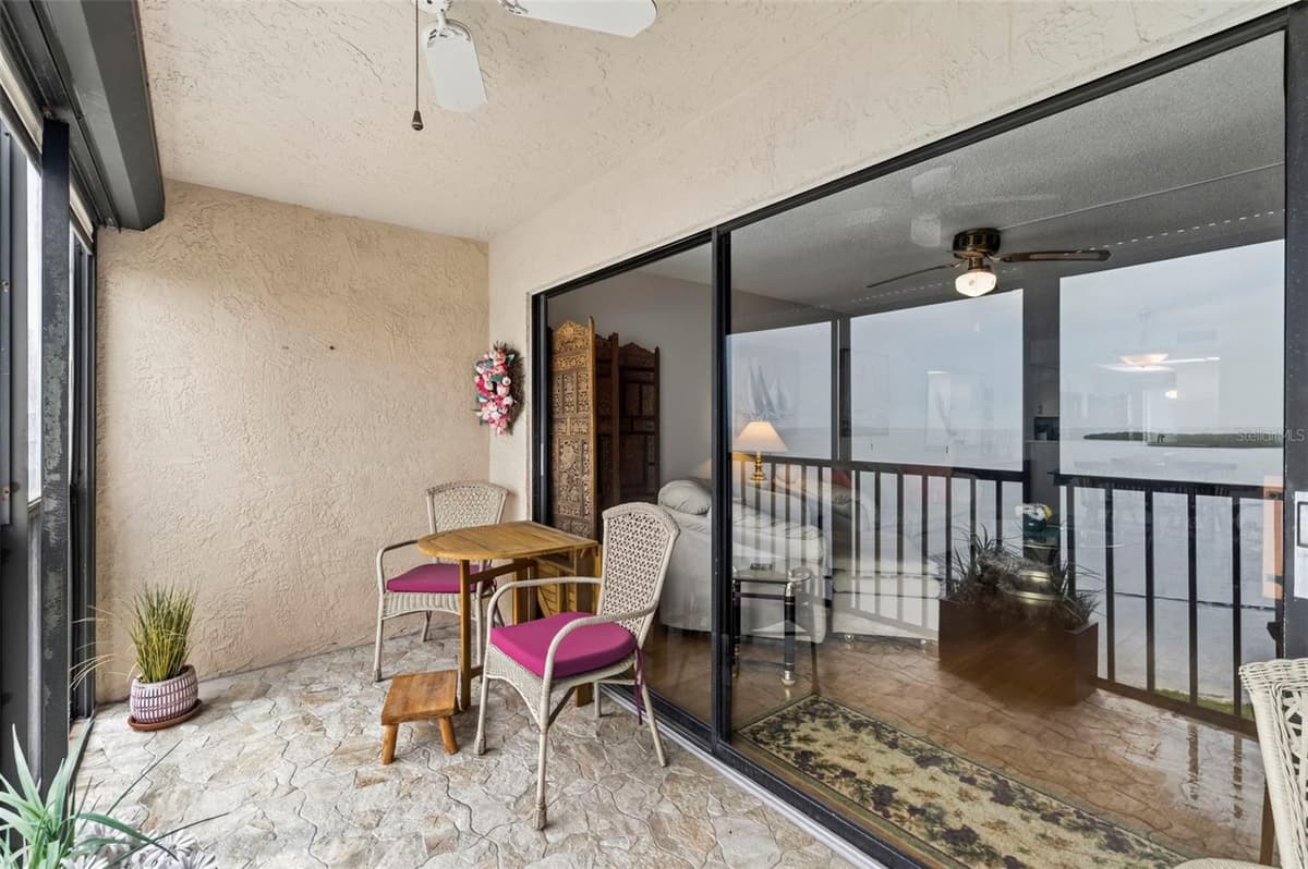 4650 BAY BOULEVARD — photo 38 of 60