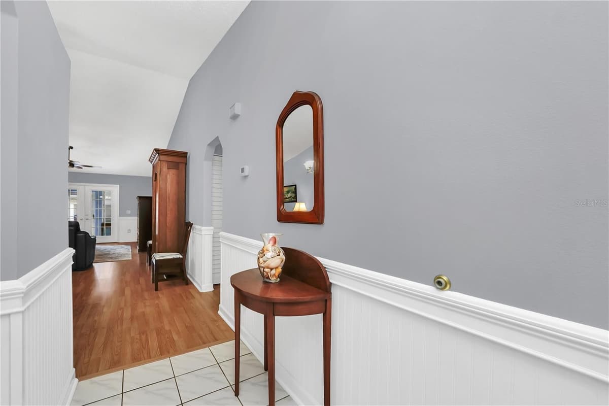 909 ILLINOIS AVENUE — photo 3 of 38