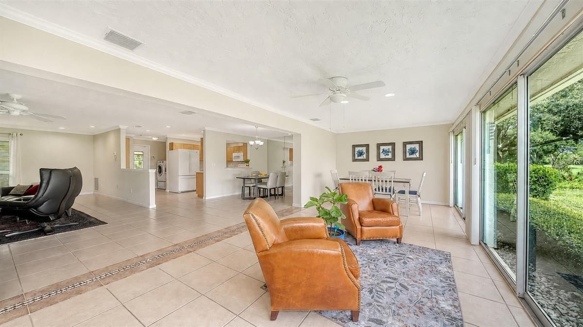 5621 PALM AIRE DRIVE — photo 18 of 47