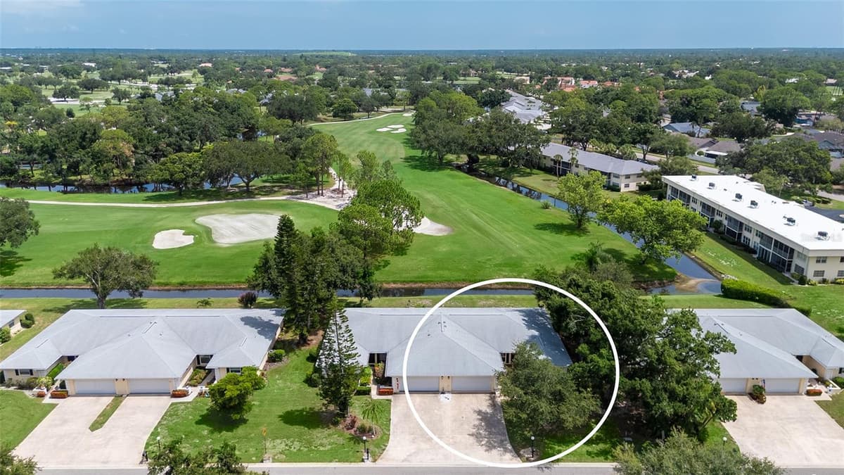 5621 PALM AIRE DRIVE — photo 5 of 47