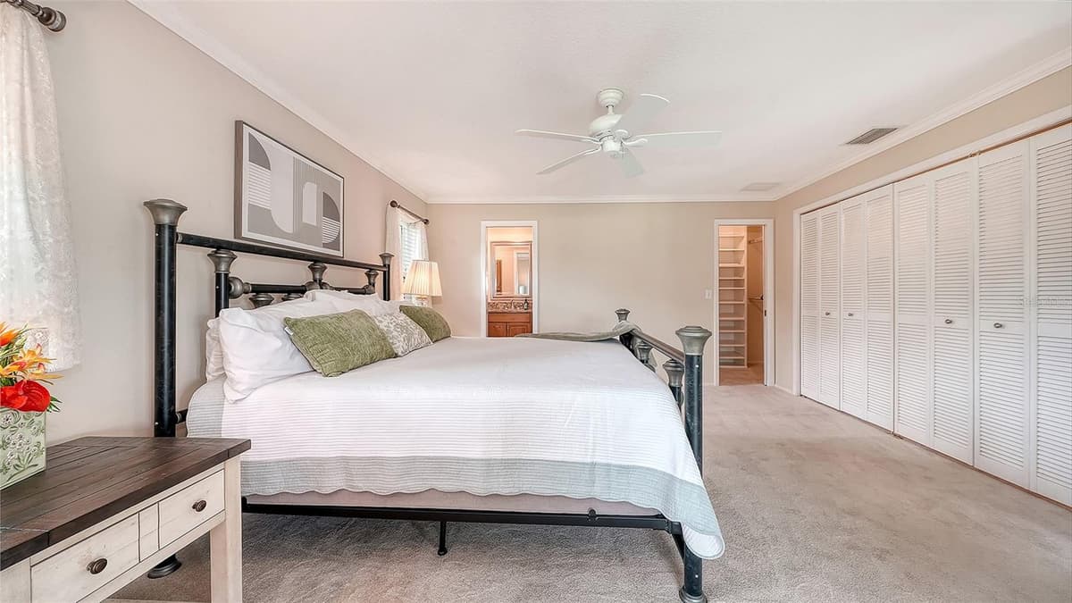 5621 PALM AIRE DRIVE — photo 26 of 47