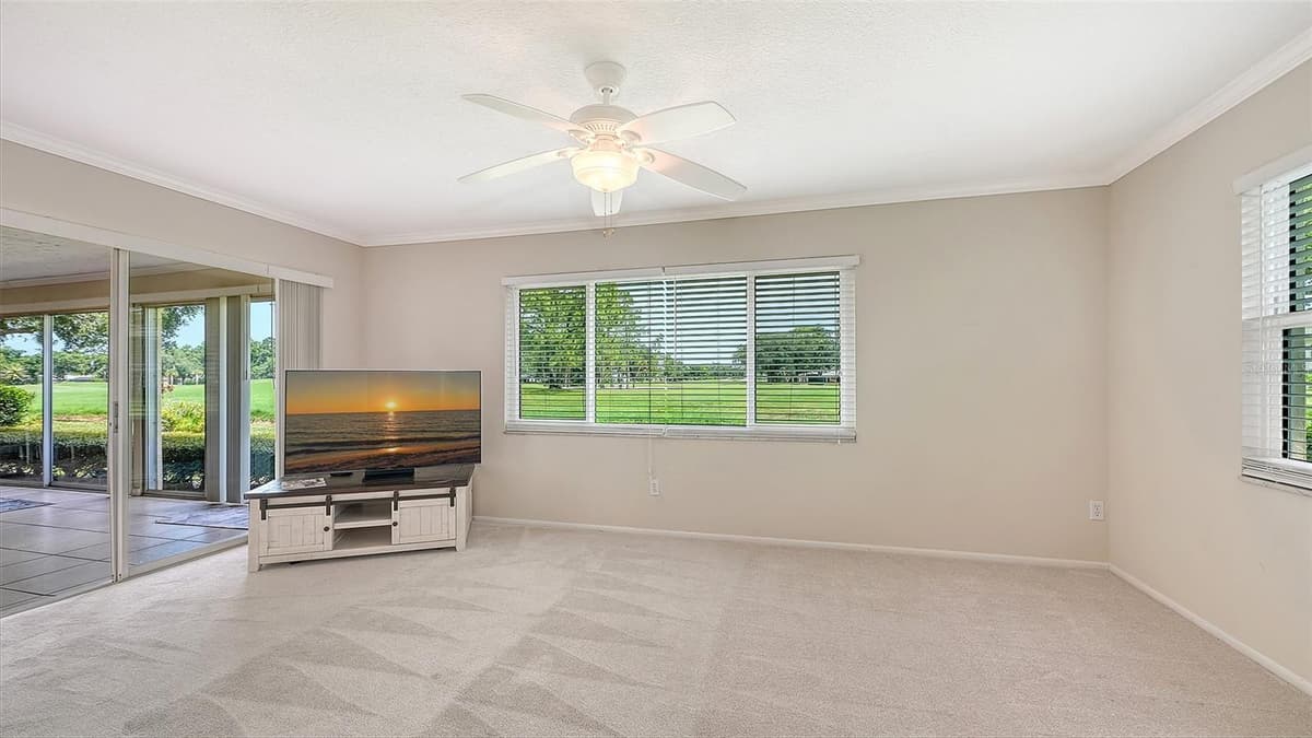 5621 PALM AIRE DRIVE — photo 30 of 47