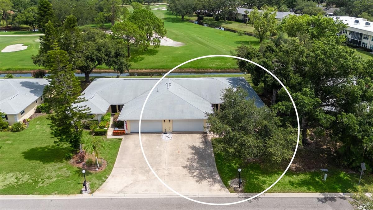 5621 PALM AIRE DRIVE — photo 3 of 47