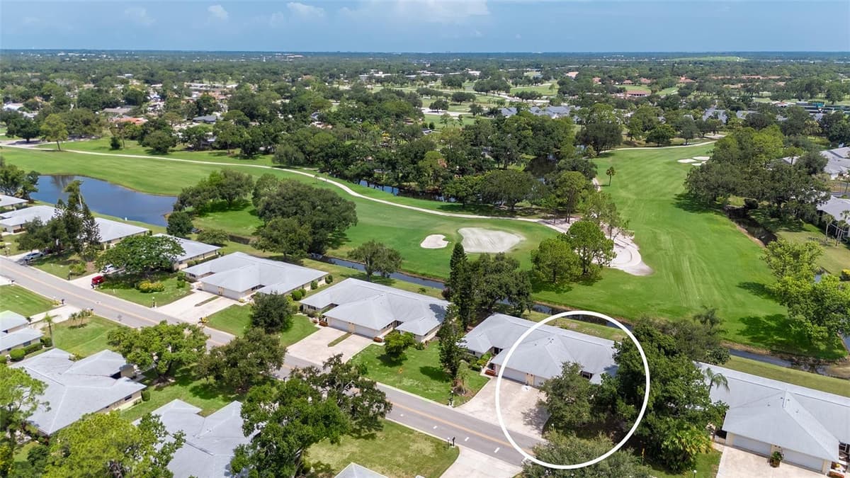 5621 PALM AIRE DRIVE — photo 6 of 47