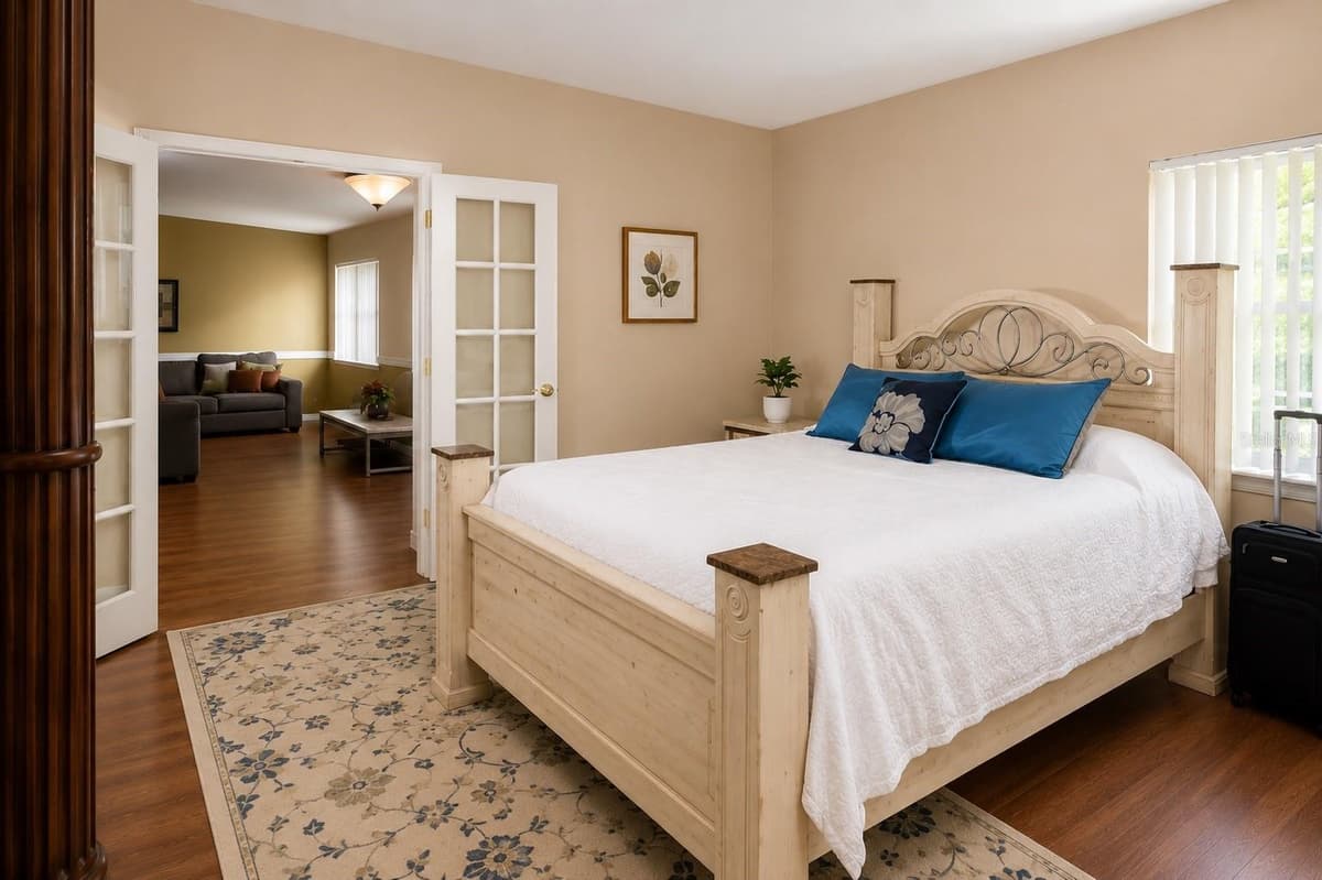 655 PINECREST DRIVE — photo 8 of 14