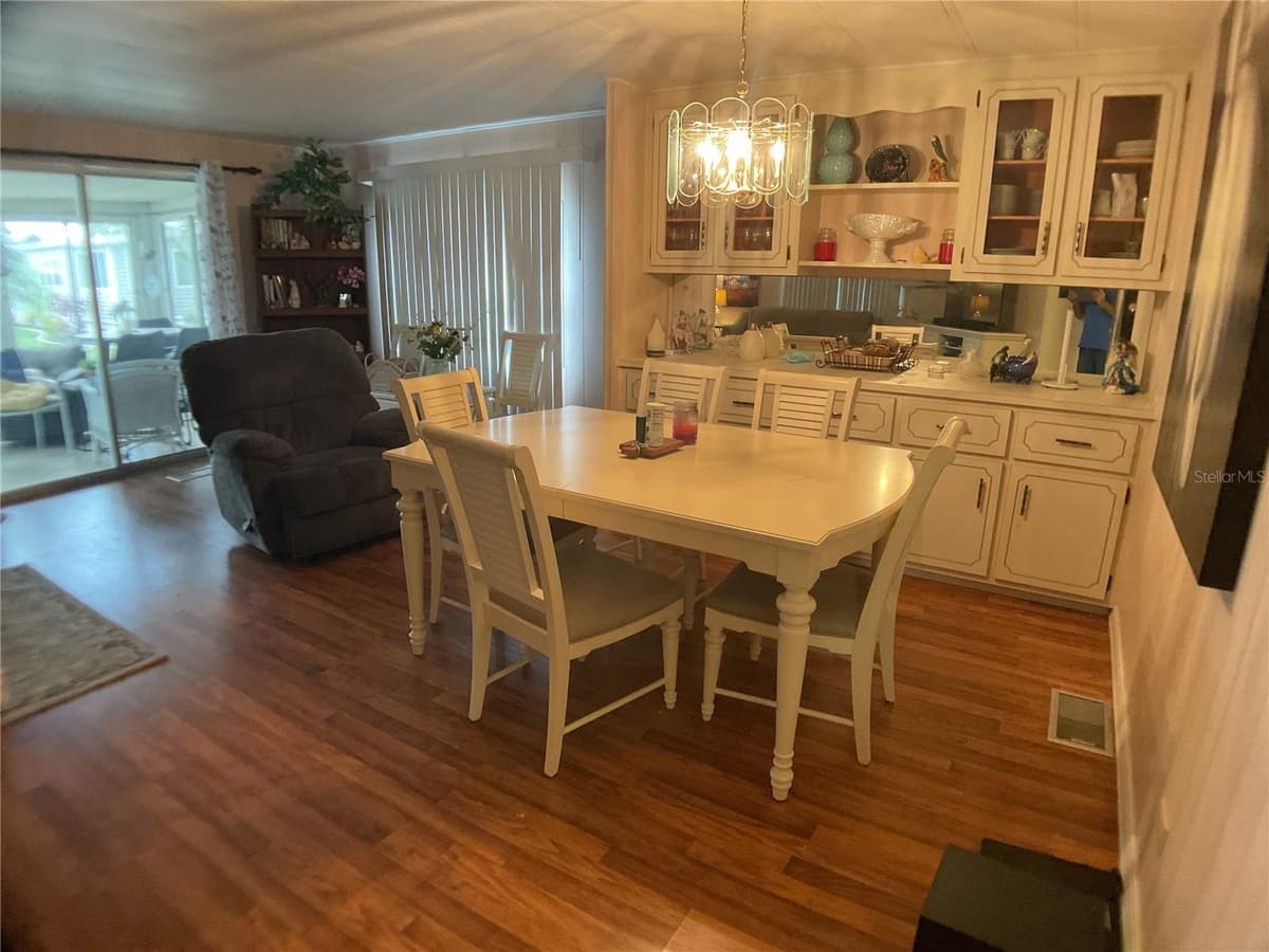 2100 KINGS HIGHWAY — photo 8 of 46