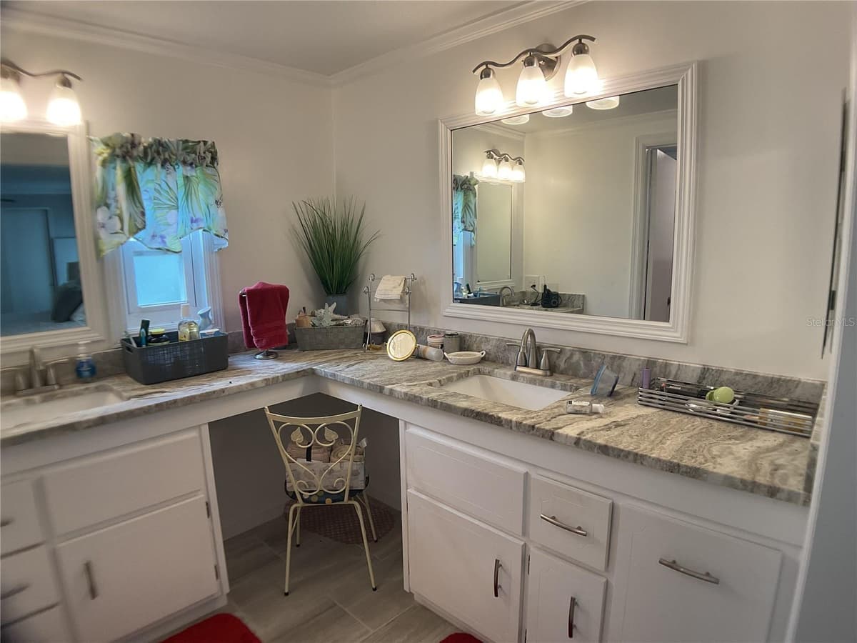 2100 KINGS HIGHWAY — photo 17 of 46